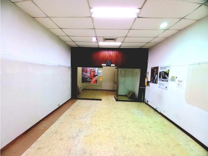 Local en venta en San Diego, Medellín, 44 m² · foto 2 de 10