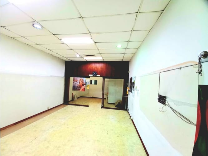 Local en venta en San Diego, Medellín, 44 m² · foto 3 de 10