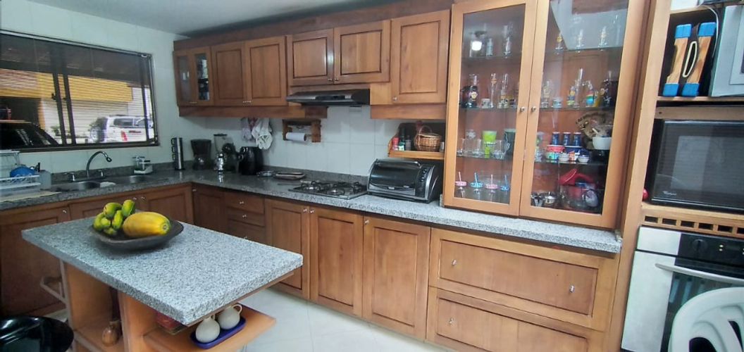 Casa de 6 alcobas en arriendo en El Hato, Funza, 260 m² · foto 12 de 21