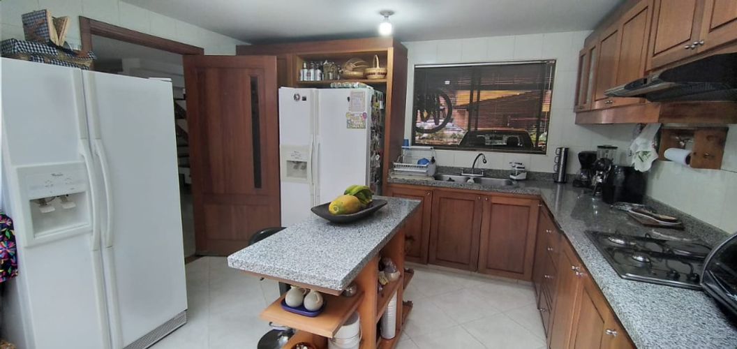 Casa de 6 alcobas en arriendo en El Hato, Funza, 260 m² · foto 13 de 21
