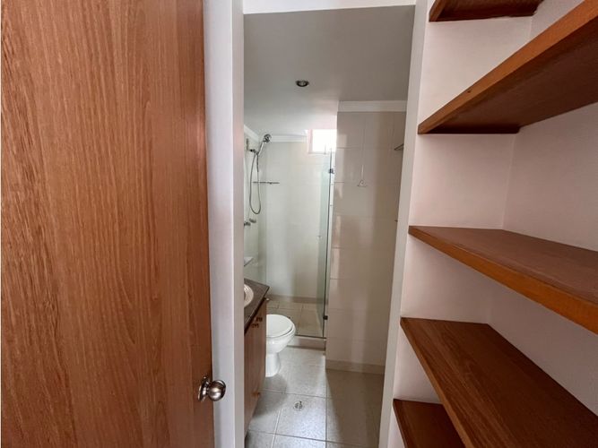 Apartamento en venta en La Almeria, Medellín · foto 11 de 24