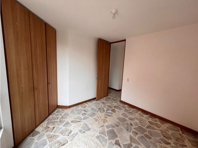 Apartamento en venta en La Almeria, Medellín · foto 15 de 24