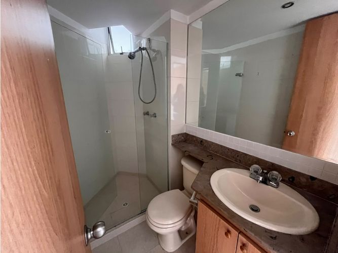 Apartamento en venta en La Almeria, Medellín · foto 20 de 24
