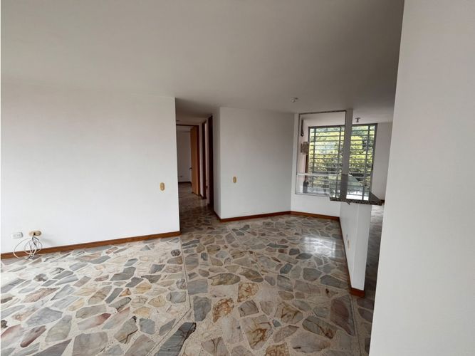 Apartamento en venta en La Almeria, Medellín · foto 21 de 24