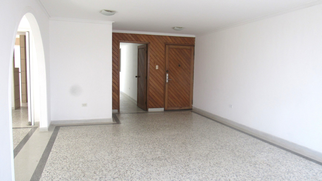 Apartamento en arriendo en Lago Alto, Barranquilla · foto 2 de 10