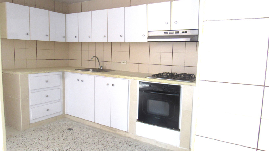 Apartamento en arriendo en Lago Alto, Barranquilla · foto 3 de 10