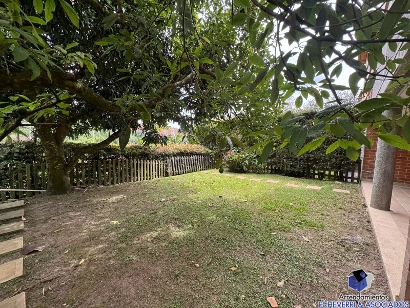 Casa en venta en Zona Centro, Envigado · foto 8 de 17