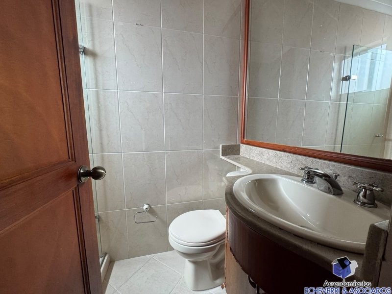 Casa en venta en Zona Centro, Envigado · foto 9 de 17