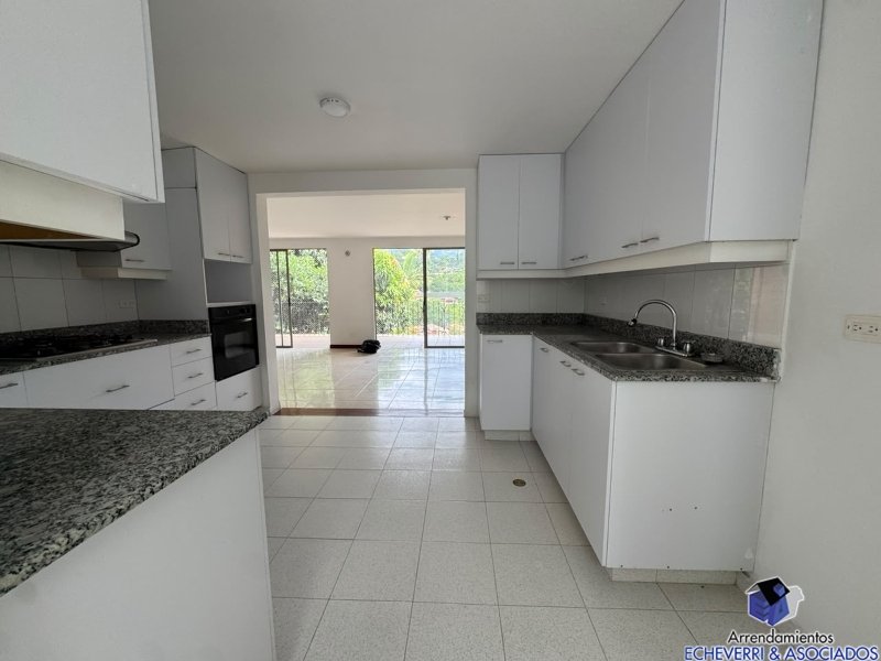 Casa en venta en Zona Centro, Envigado · foto 14 de 17