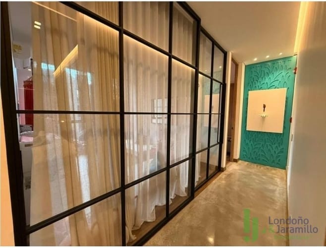 Apartamento de 3 alcobas en arriendo en Las Lomas, Medellín, 250 m² · foto 10 de 13