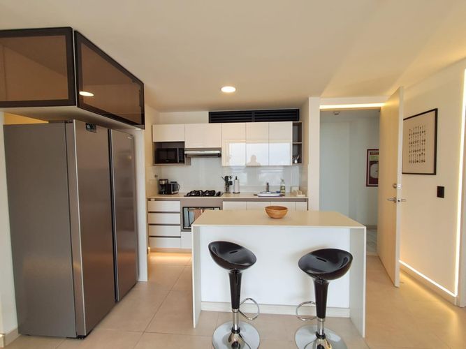 Apartamento de 3 alcobas en arriendo en Castropol, Medellín, 90 m² · foto 2 de 24
