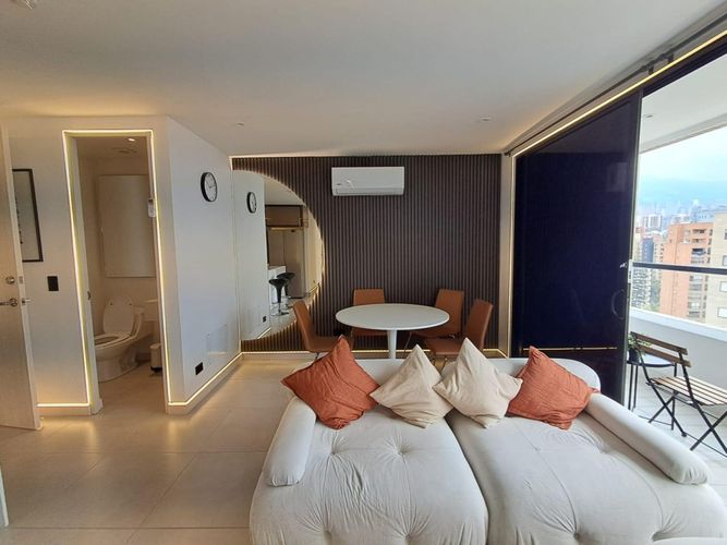 Apartamento de 3 alcobas en arriendo en Castropol, Medellín, 90 m² · foto 6 de 24