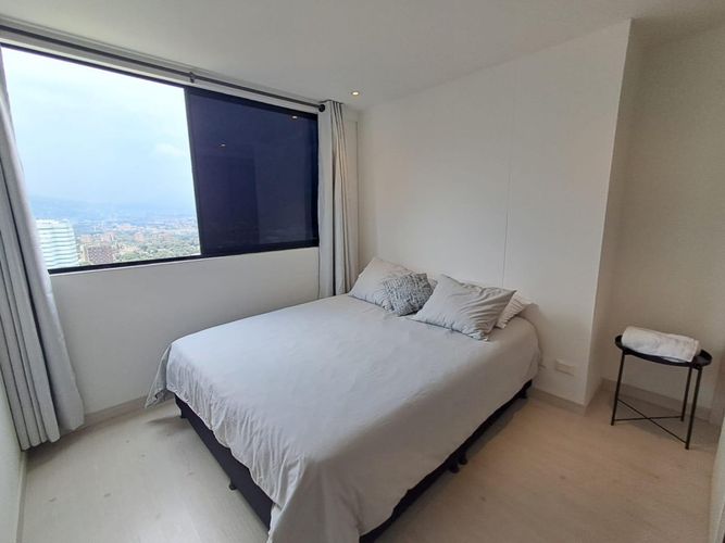 Apartamento de 3 alcobas en arriendo en Castropol, Medellín, 90 m² · foto 17 de 24