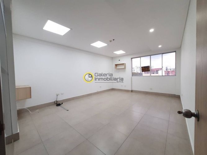 Oficina en arriendo en Casco Antiguo - Floridablanca, Floridablanca, 20 m² · foto 4 de 7