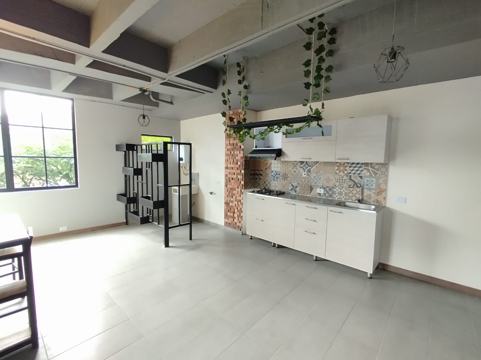Apartamento en arriendo en Laureles, Medellín · foto 2 de 15