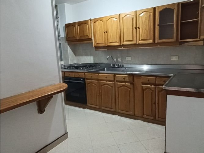 Apartamento de 3 alcobas en venta en San Joaquin, Sabaneta, 84 m² · foto 2 de 17