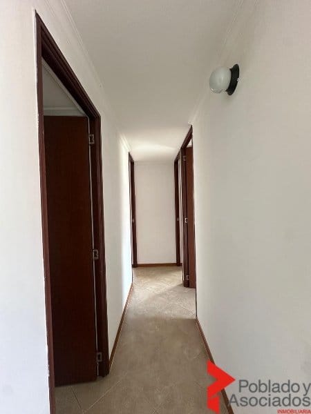 Apartamento de 3 alcobas en arriendo en Patio Bonito, Medellín, 78 m² · foto 3 de 15