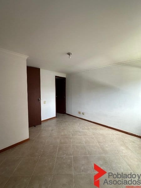 Apartamento de 3 alcobas en arriendo en Patio Bonito, Medellín, 78 m² · foto 10 de 15