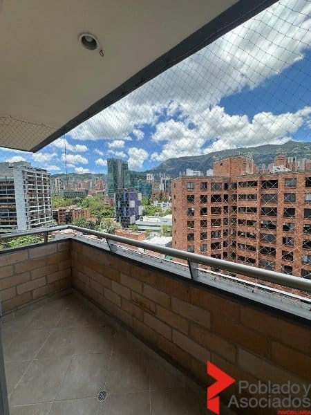 Apartamento de 3 alcobas en arriendo en Patio Bonito, Medellín, 78 m² · foto 11 de 15