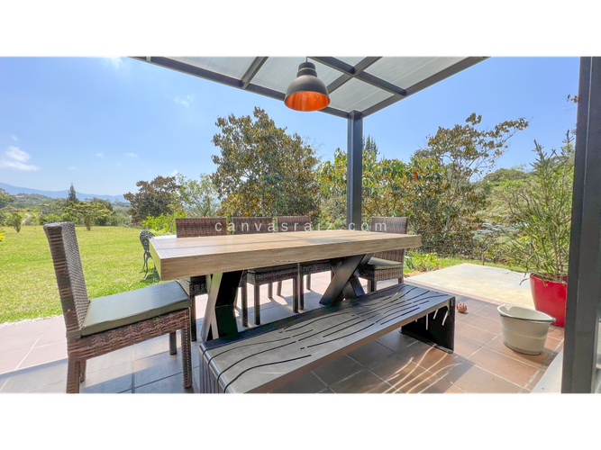 Finca en venta en Cabeceras De Llanogrande, La Ceja, 275 m² · foto 3 de 16