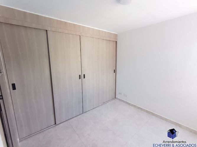 Apartamento de 3 alcobas en venta en Centro, Itagüí, 55 m² · foto 13 de 13