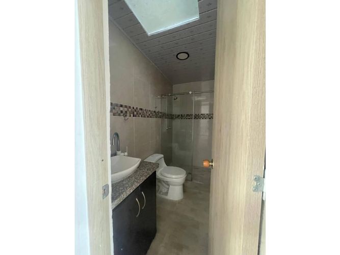 Casa de 3 alcobas en venta en El Castillo, Jamundí, 130 m² · foto 6 de 18