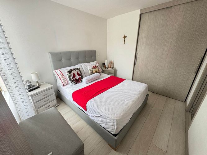 Apartamento de 3 alcobas en venta en Tres Esquinas, Sabaneta, 62 m² · foto 7 de 11