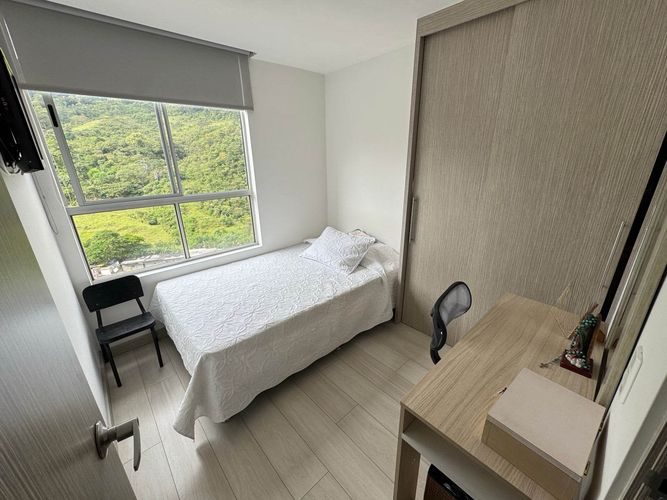 Apartamento de 3 alcobas en venta en Tres Esquinas, Sabaneta, 62 m² · foto 9 de 11