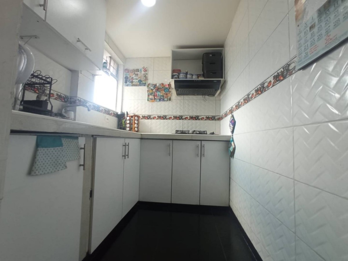 Casa en venta en Barrios Unidos, Bogotá · foto 2 de 24