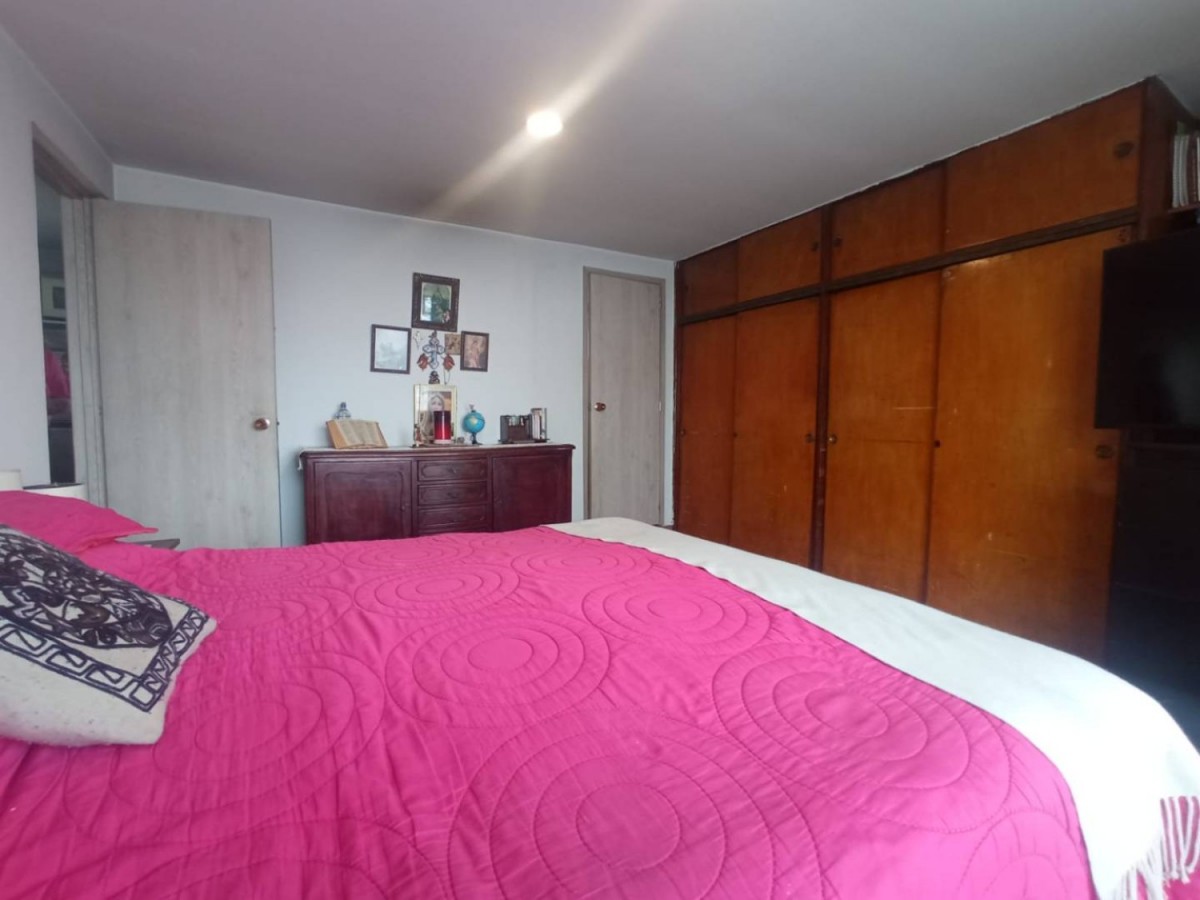 Casa en venta en Barrios Unidos, Bogotá · foto 6 de 24