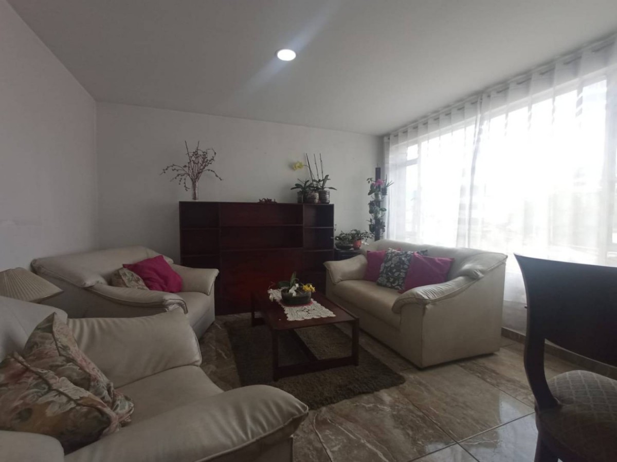 Casa en venta en Barrios Unidos, Bogotá · foto 10 de 24