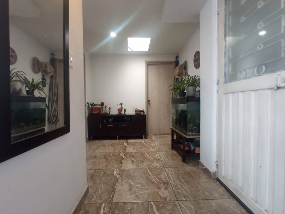 Casa en venta en Barrios Unidos, Bogotá · foto 11 de 24