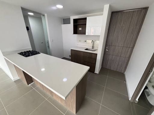 Apartamento de 2 alcobas en arriendo en Cumbres, Envigado, 89 m² · foto 5 de 18