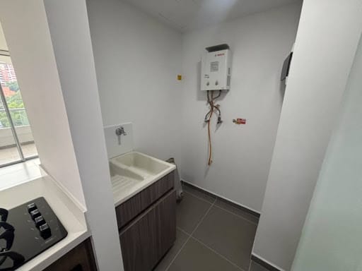 Apartamento de 2 alcobas en arriendo en Cumbres, Envigado, 89 m² · foto 15 de 18