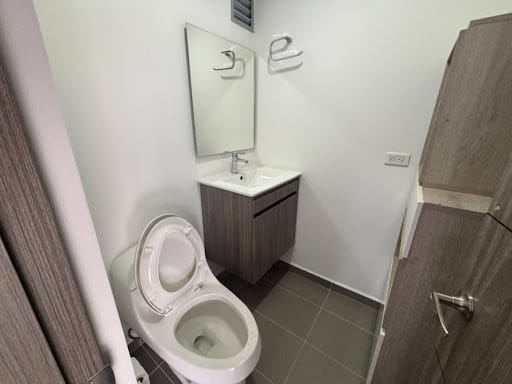 Apartamento de 2 alcobas en arriendo en Cumbres, Envigado, 89 m² · foto 17 de 18
