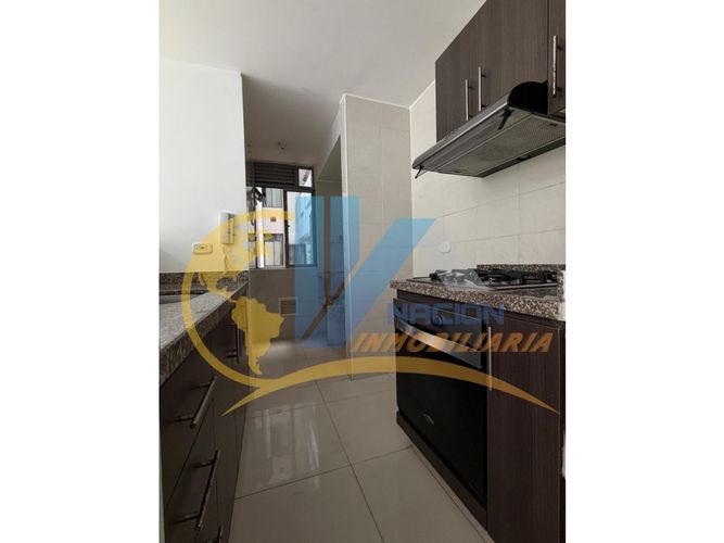 Apartamento de 2 alcobas en venta en Reserva De La Loma, Piedecuesta, 56 m² · foto 4 de 24
