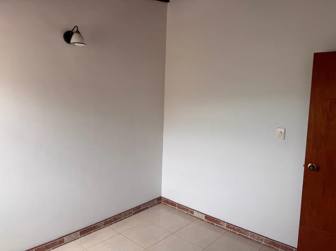 Casa de 3 alcobas en venta en Lomitas, Villa del Rosario, 57 m² · foto 17 de 20