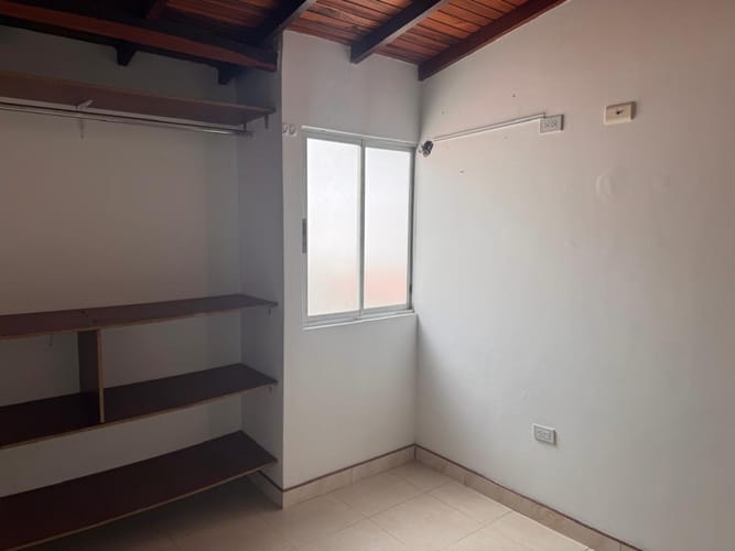 Casa de 3 alcobas en venta en Lomitas, Villa del Rosario, 57 m² · foto 19 de 20