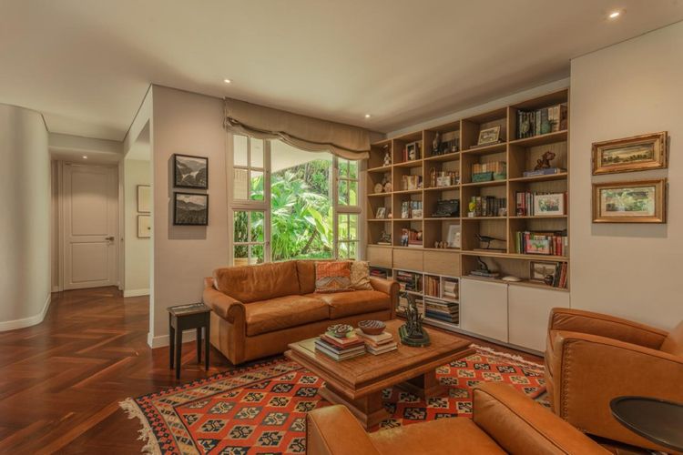 Casa de 4 alcobas en venta en El Tesoro, Medellín, 342 m² · foto 9 de 11