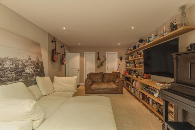 Casa de 4 alcobas en venta en El Tesoro, Medellín, 342 m² · foto 11 de 11