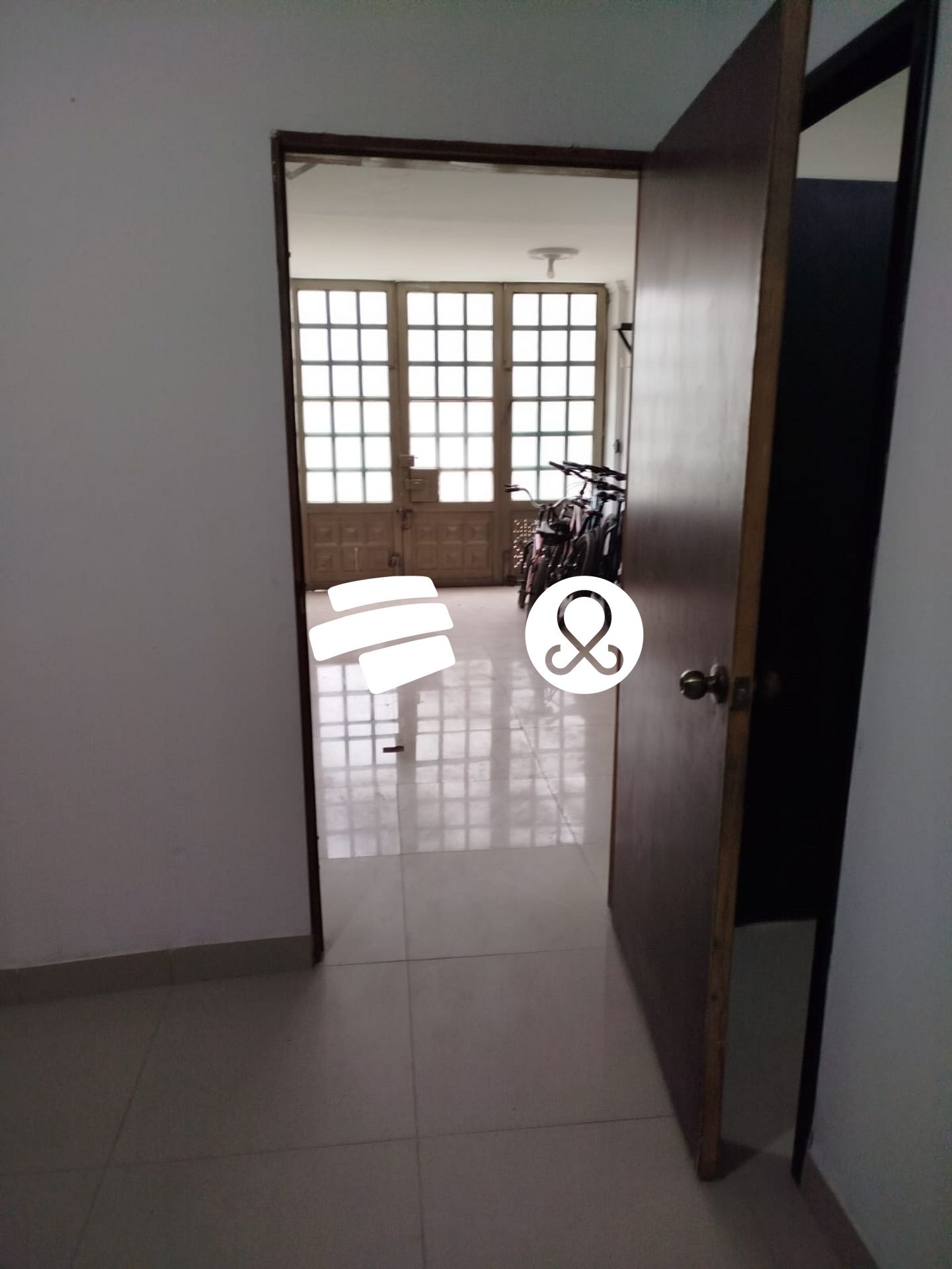 Casa en venta en Castilla, Bogotá · foto 3 de 16