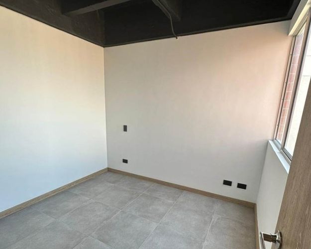 Apartamento de 3 alcobas en venta en Tres Esquinas, Sabaneta, 69 m² · foto 6 de 10
