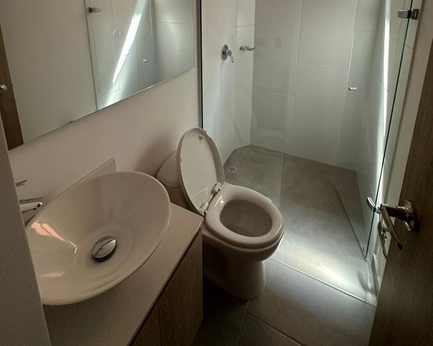 Apartamento de 3 alcobas en venta en Tres Esquinas, Sabaneta, 69 m² · foto 9 de 10