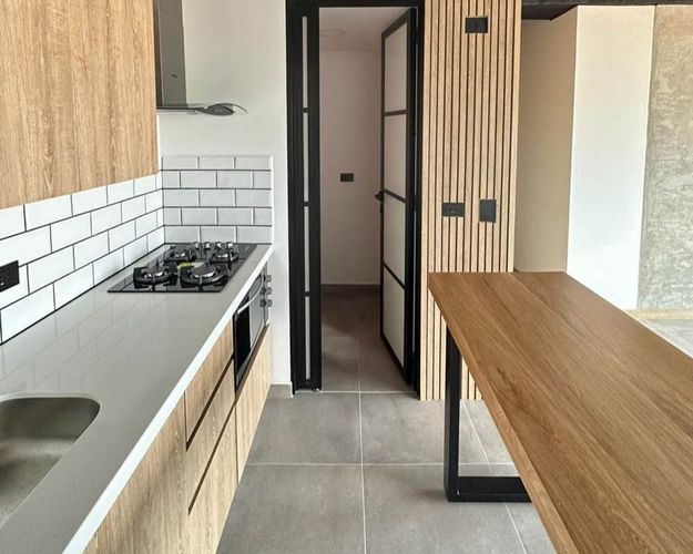 Apartamento de 3 alcobas en venta en Tres Esquinas, Sabaneta, 69 m² · foto 2 de 10