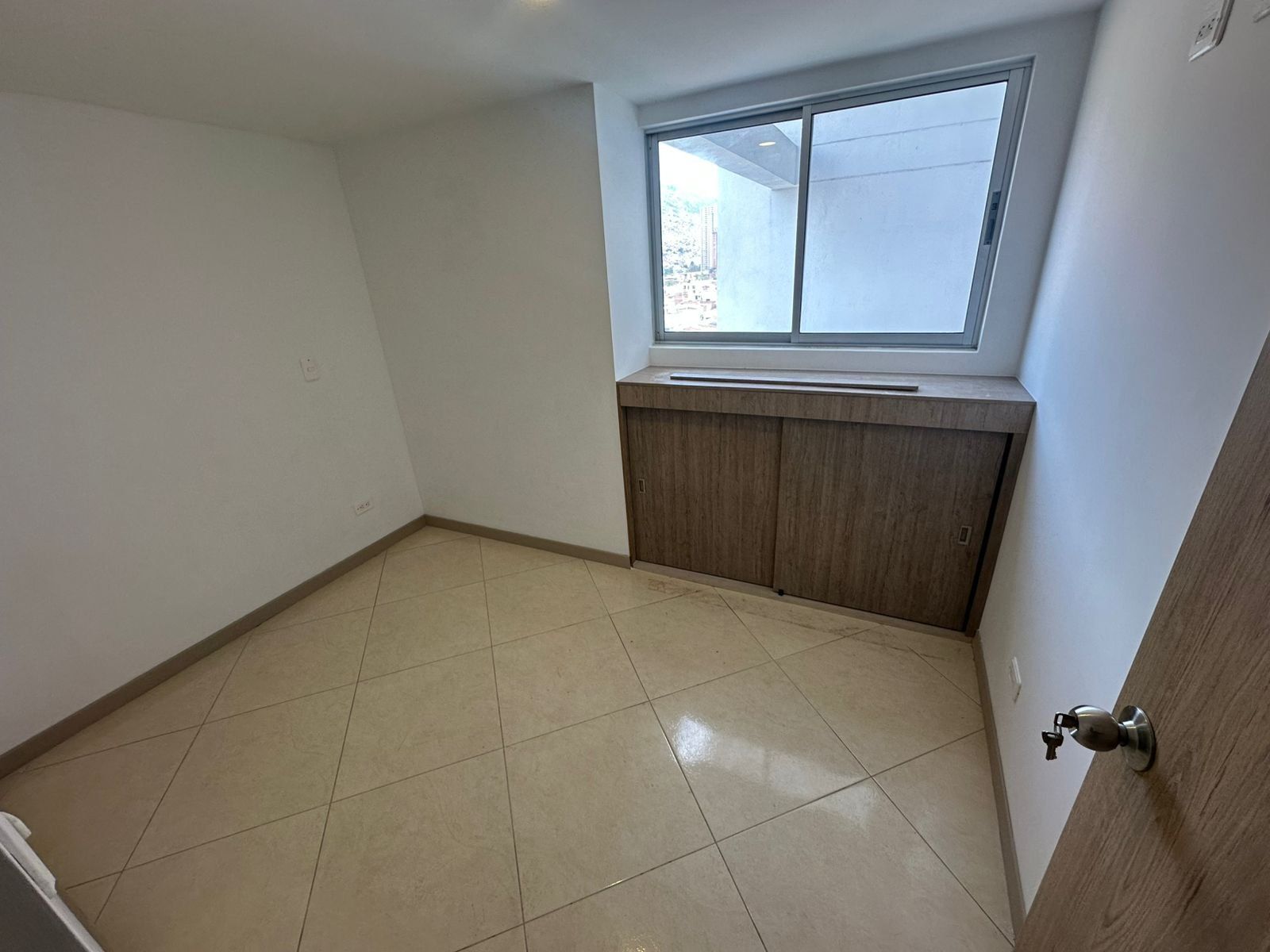 Apartamento en arriendo en La Florida, Bello · foto 3 de 10