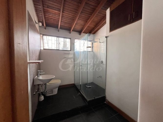 Casa de 7 alcobas en venta en Los Colores, Medellín, 450 m² · foto 6 de 24