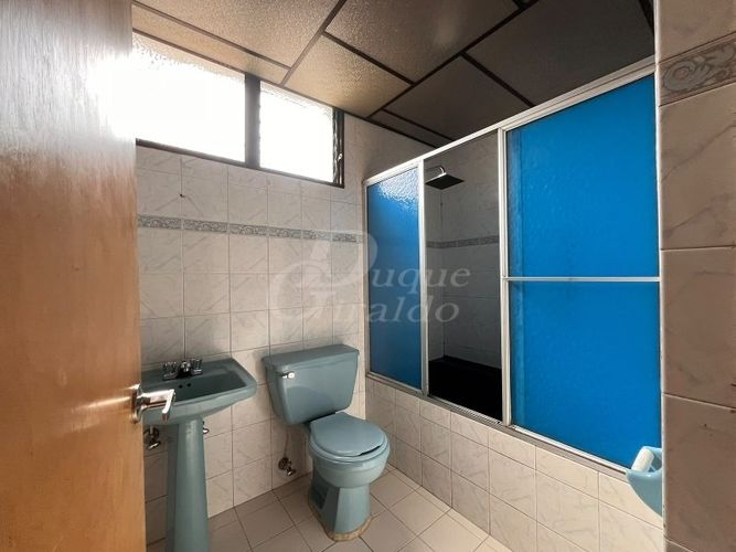 Casa de 7 alcobas en venta en Los Colores, Medellín, 450 m² · foto 11 de 24