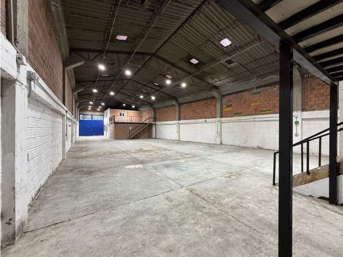 Bodega en arriendo en Malteria, Manizales, 500 m² · foto 6 de 24