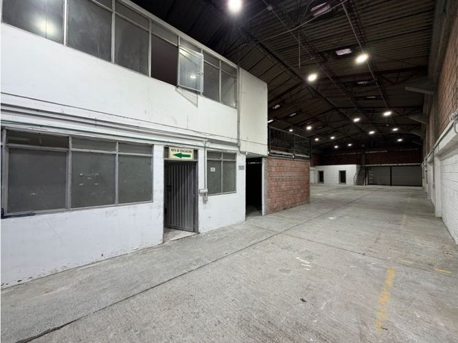 Bodega en arriendo en Malteria, Manizales, 500 m² · foto 18 de 24