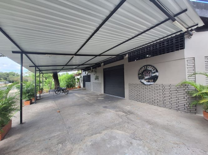 Casa de 9 alcobas en venta en Centenario, Girardot, 402 m² · foto 5 de 14